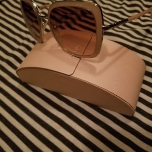 Pink sunglasses very pretty good condition.